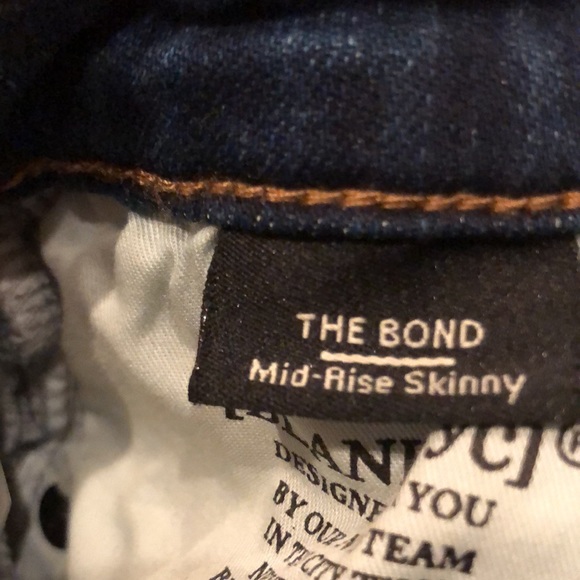 BlankNYC NWT 🎉host pickx3🎉Blank mid rise distressed fringe bottom skinny jeans - Picture 10 of 13